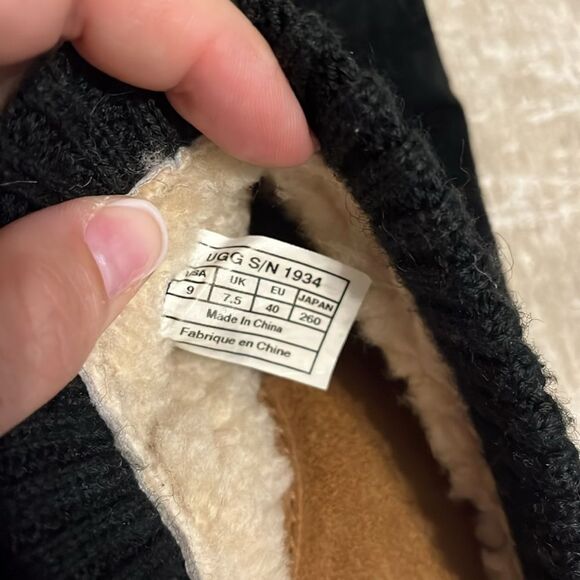 UGG Black Wedge Mules Slip-On - Picture 8 of 9